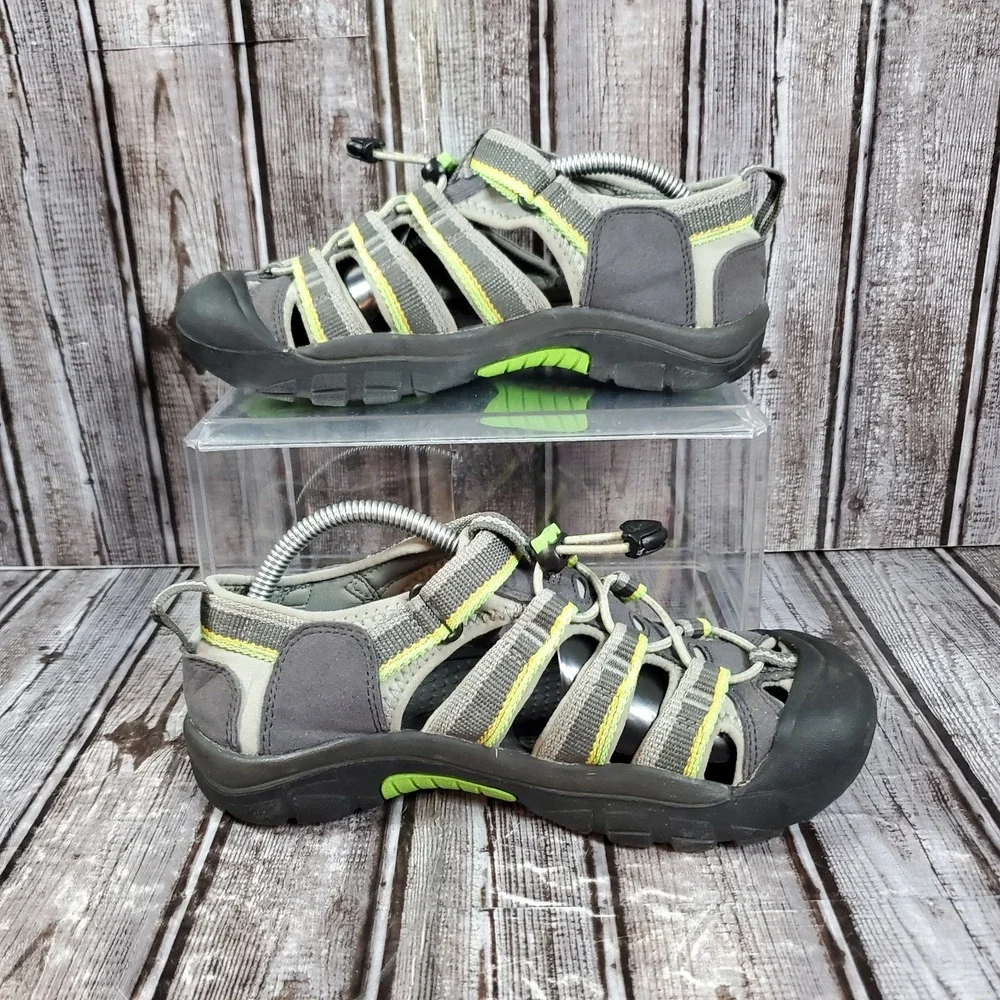 KEEN Youth Newport H2 Waterproof Sandals Gray Green Hiking Shoes 1014266 Size 4